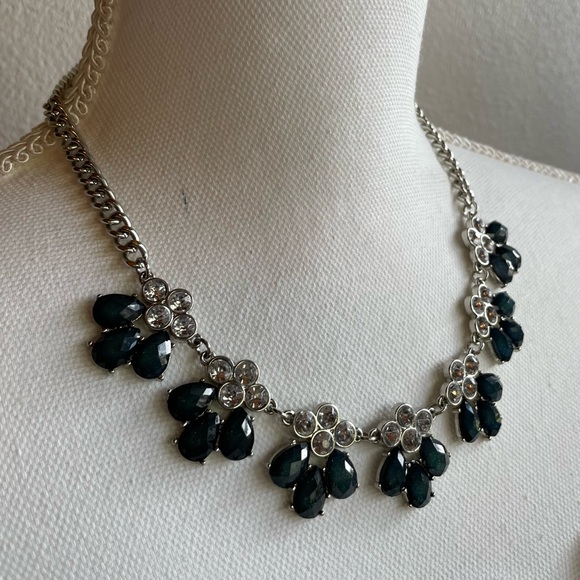 Charming Charlie statement necklace - Picture 9 of 10